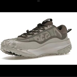 Nike ACG Mountain Fly 2 Low
Men's Shoes - Size 11